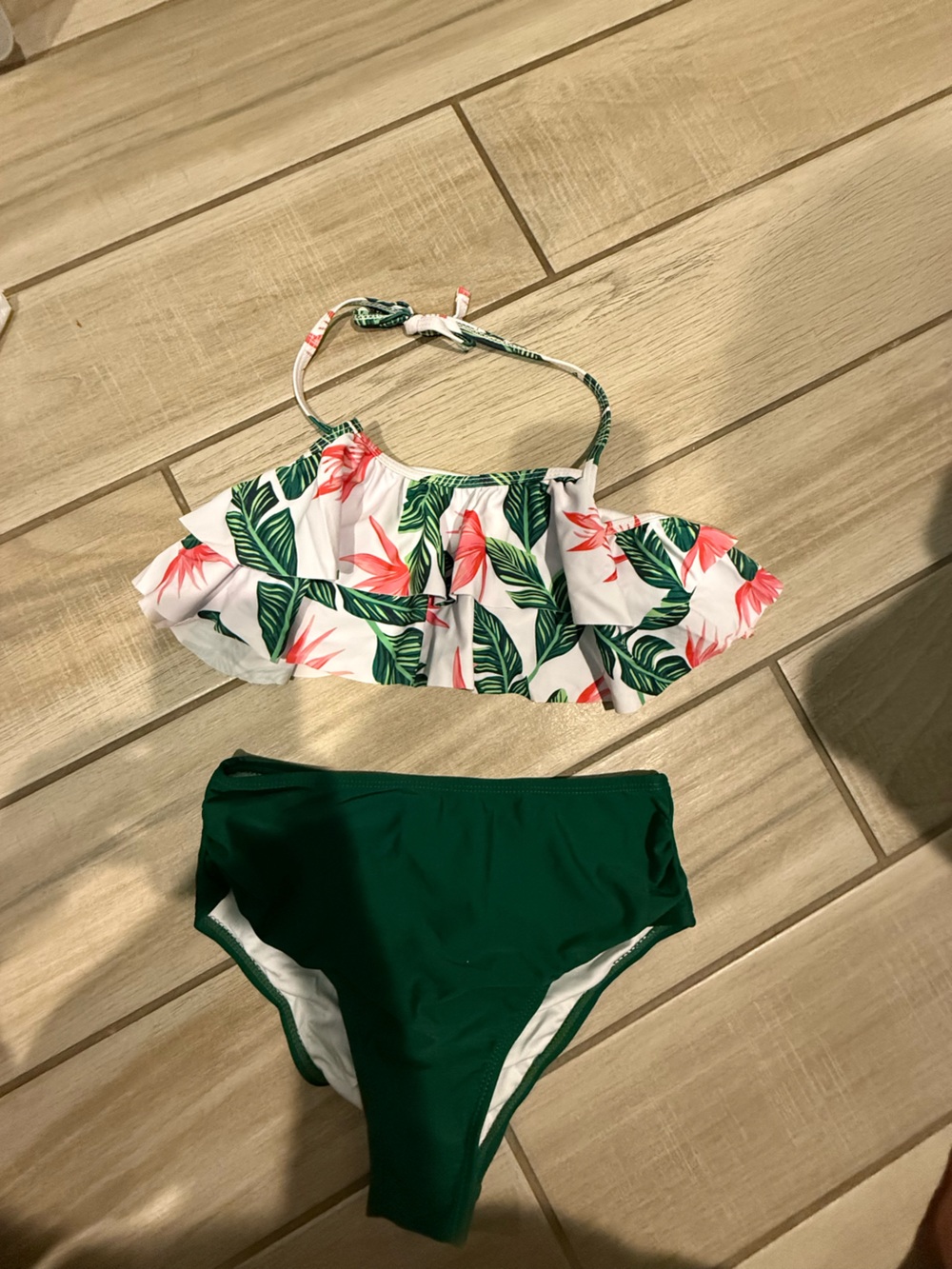 Tropical Green Floral Ruffle Girls Bikini Set Size 14/16 NWOT